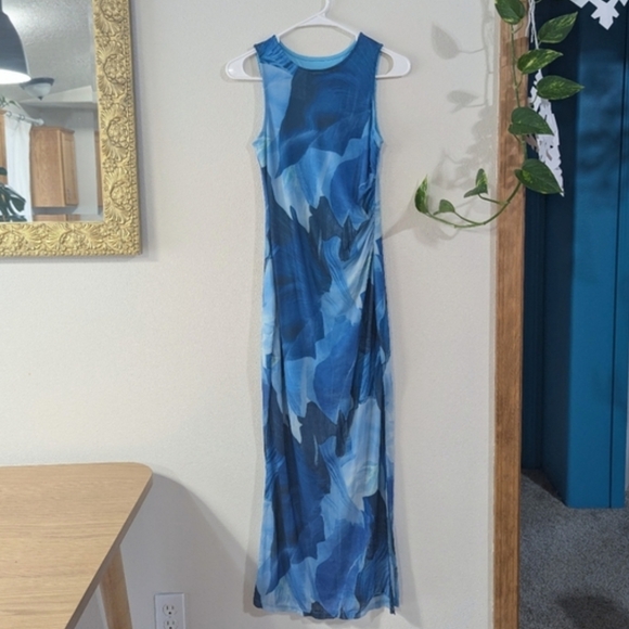 Commense Dresses & Skirts - Commense Blue Floral Mesh Dress Size Small